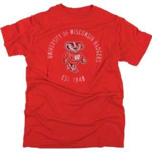 Wisconsin Badgers Red Retro Mascot Rampage T Shirt:  Sports 