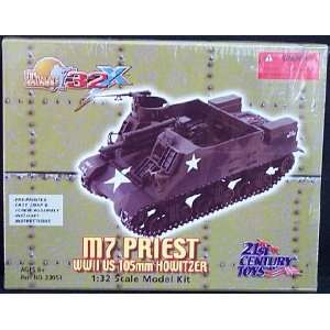  132 WWII M7 Priest 105 Howitzer Model Kit Toys & Games