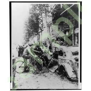  1940 Paris, Car, Home, destroyed by German bombs, WWII 