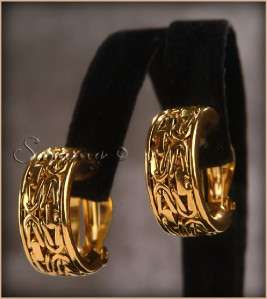 You are bidding on a pair of new Joan Rivers gold tone etruscan hoop 