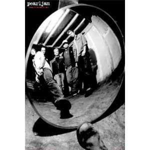  PEARL JAM POSTER REAR VIEW MIRROR 24 X 36 #4136: Home 