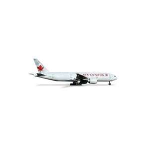  Herpa Wings Air Canada 777 200LR Model Airplane: Toys 
