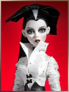 Designed exclusively for the 2011 Tonner 20th Anniversary Convention 