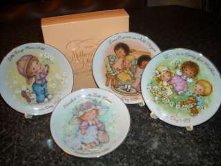 Set Of 4  Mothers Day Avon Collector Plates  