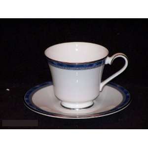  Royal Doulton Atlanta #H5237 Cups & Saucers Kitchen 
