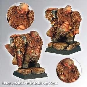  28mm Fantasy Miniatures Dwarf Chief Toys & Games