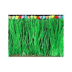 GREEN LUAU GRASS TABLE SKIRT WITH FLOWERS: Kitchen 