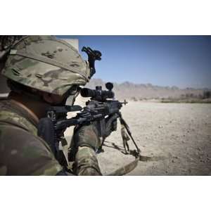  U.S. Army Sniper Pulls Security Using an Mk14 Enhanced 