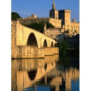  Saint Benezet (Le Pont d Avignon) on Rhone River, Avignon, France 