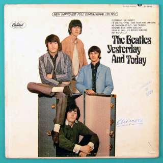 LP THE BEATLES YESTERDAY AND TODAY CAPITOL RAINBOW* USA  
