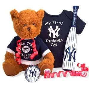  Future Yankees MLB Boy New Baby Gift Set 