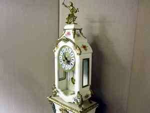 Vintage French Style Clock and Pedestal Gold Gilt Accents & Hand 