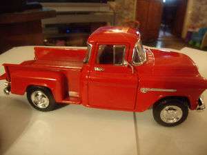 SUPERIOR 1:24 1955 CHEVY 3100 STEPSIDE PICKUP in RED  