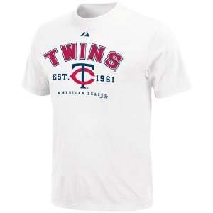   Majestic Minnesota Twins White Base Stealer T shirt: Sports & Outdoors