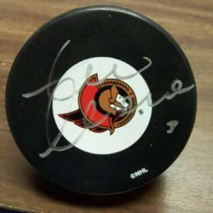  Zdeno Chara Autographed Hockey Puck