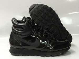 Nike Snow Waffle CL Black Boots Womens Size 8.5  