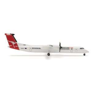    Herpa Wings Qantaslink Dash 8 Q400 Model Airplane Toys & Games