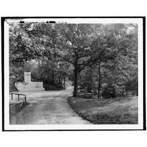  Road to Sleepy Hollow Cemetery,Melvin Memorial,Concord 