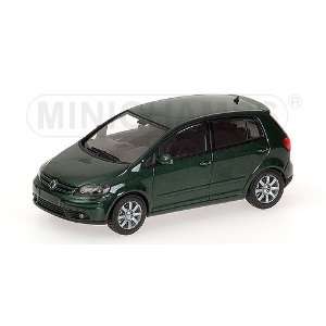   METALLIC Diecast Model Car in 1:43 Scale by Minichamps: Toys & Games