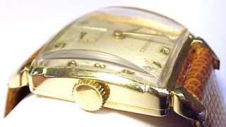 Longines ~ Vintage 1948 14KT Solid Gold Mens Wristwatch ~ 17 Jewels 