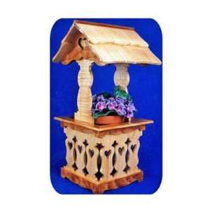  Small Wishing Well Planter Plan (Woodworking Project Paper Plan 