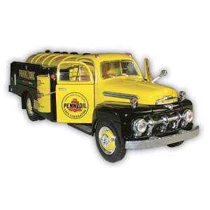   1to25 Scale 1951 Pennzoil Tank Truck with Display Stand: Toys & Games