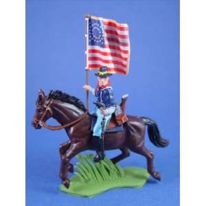   Britains Deetail DSG 7th Cavalry Toy Soldier Flag Bearer Toys & Games