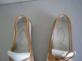 TODS TAN & WHITE LEATHER DRIVER MOCCASIN SZ 7 PENNY LOAFER FLATS ITALY 