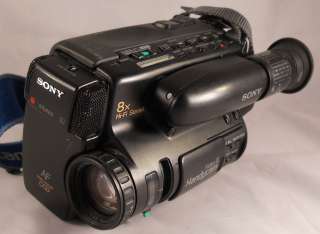 SONY CCD TR7 VIDEO8 8MM CAMERA CAMCORDER   FOR PARTS OR REPAIR  