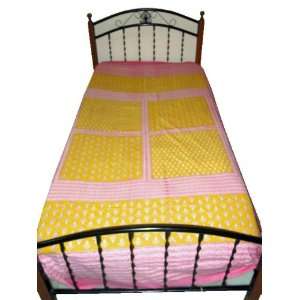   Corn Pink Floral Print Designer Bedspreads Bed Linen