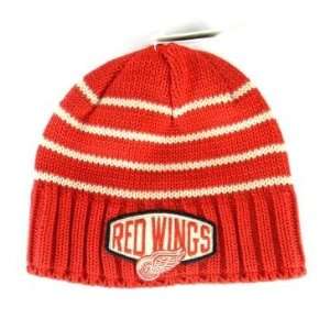  Detroit Red Wings Reebok Retro Sport Beanie Hat: Sports 