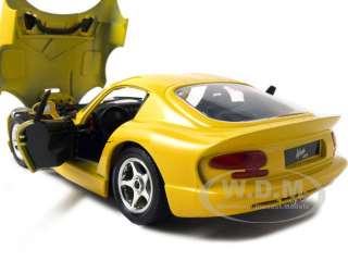 1996 DODGE VIPER GTS COUPE YELLOW 1:24 DIECAST MODEL  