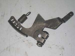 BRIGGS AND STRATTON 694CC GOVERNOR LEVER ASSEMBLY  