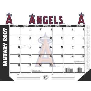  Los Angeles Angels of Anaheim 22x17 Desk Calendar 2007 