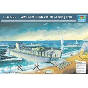   Scale Models   1/144 WWII LCM 3 US Navy (Plastic Model Ship) Toys