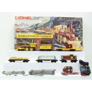  Lionel 6 1403 Redwood Valley Express Train Set/Box: Toys 