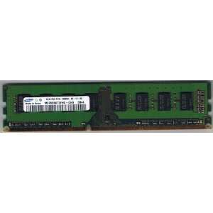 Samsung   Memory M378B5673EH1 CH9   2 GB   DIMM 240 PIN  