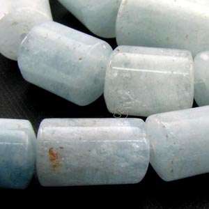 for the stone aquamarine is the birthstone associated with march
