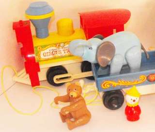 1973 Vintage Fisher Price Little People Play Family CIRCUS TRAIN #991 