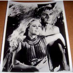  Barbarella 1968 Jane Fonda & John Phillip Law Movie Still 