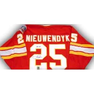 Joe Nieuwendyk autographed Hockey Jersey (Calgary Flames)  