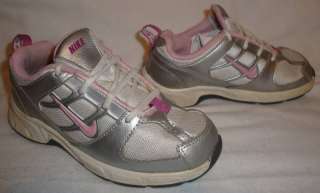 Girls Sz 10C Nike Athletic Tennis Shoes White & Pink  