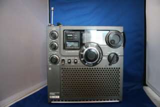 SONY ICF 5900W SHORTWAVE RADIO EXCELLENT CONDITION AND CLEAN  
