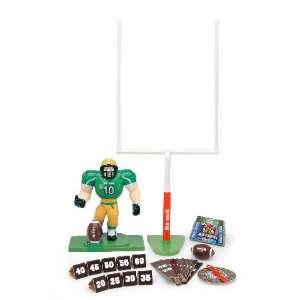    Red FOOTBALL PLAYER sports ACTION FIGURE toy game Toys & Games