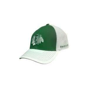  Reebok Chicago Blackhawks Green St. Pattys Hat: Sports 